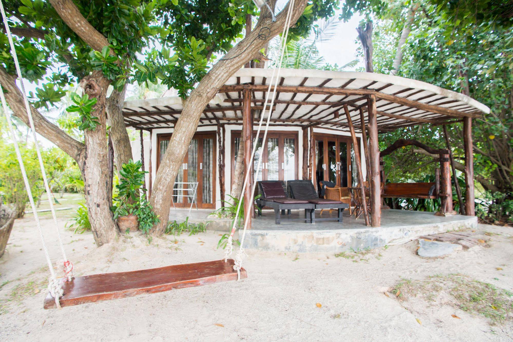 B52 Beach Resort