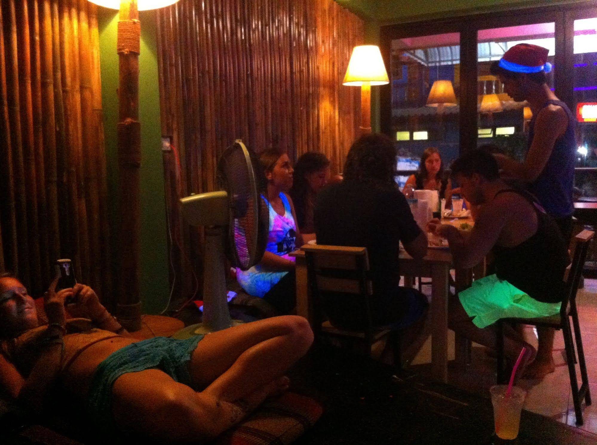 Baan Tai Backpackers