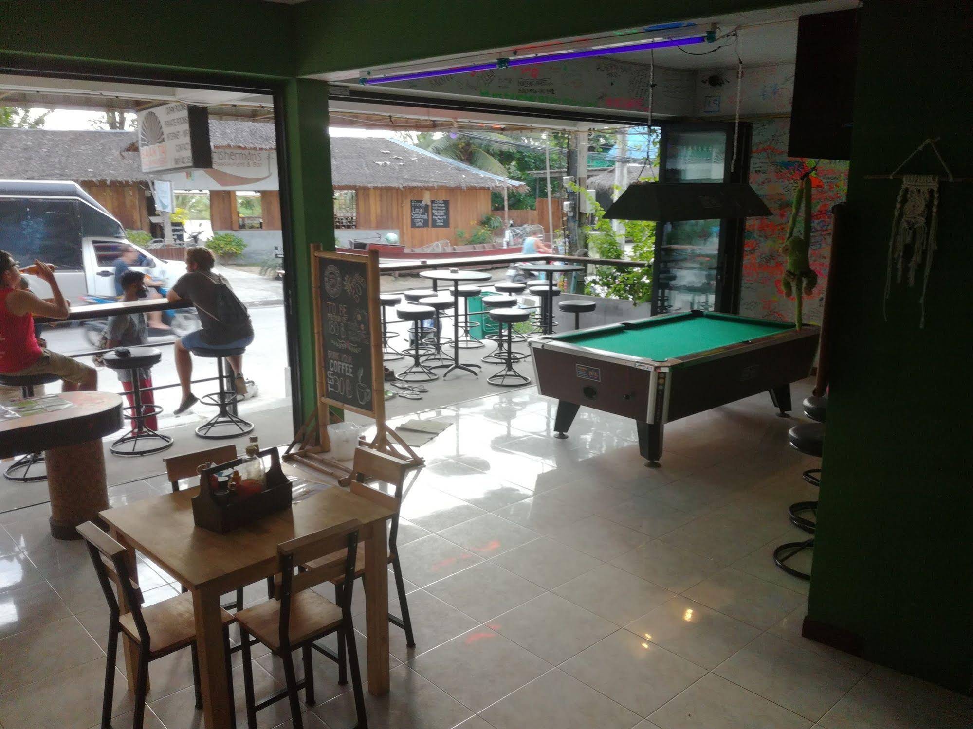 Baan Tai Backpackers