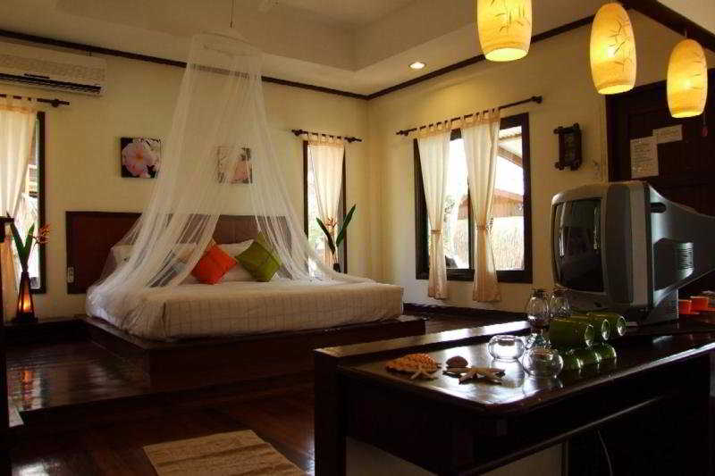 Cocohut Beach Resort & Spa