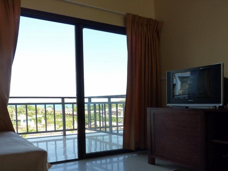 Drop In Club Resort & Spa