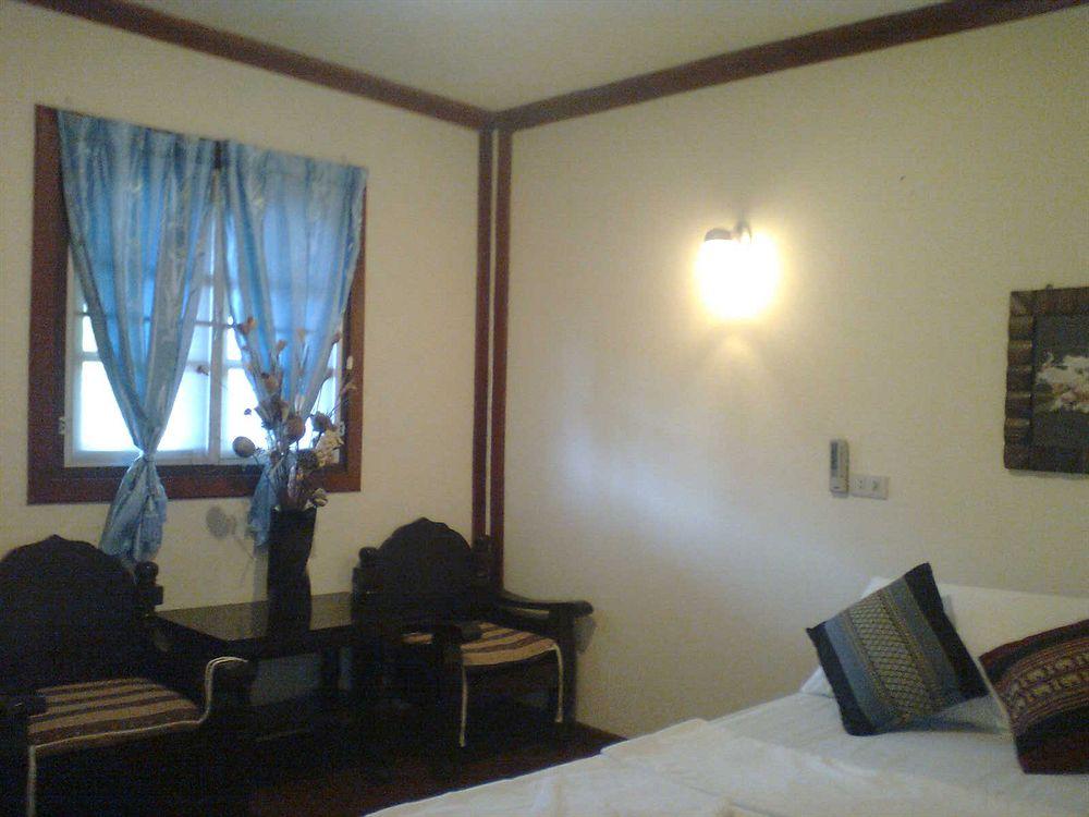 Green Papaya Resort