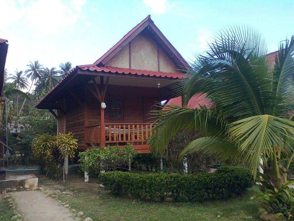 Green Papaya Resort