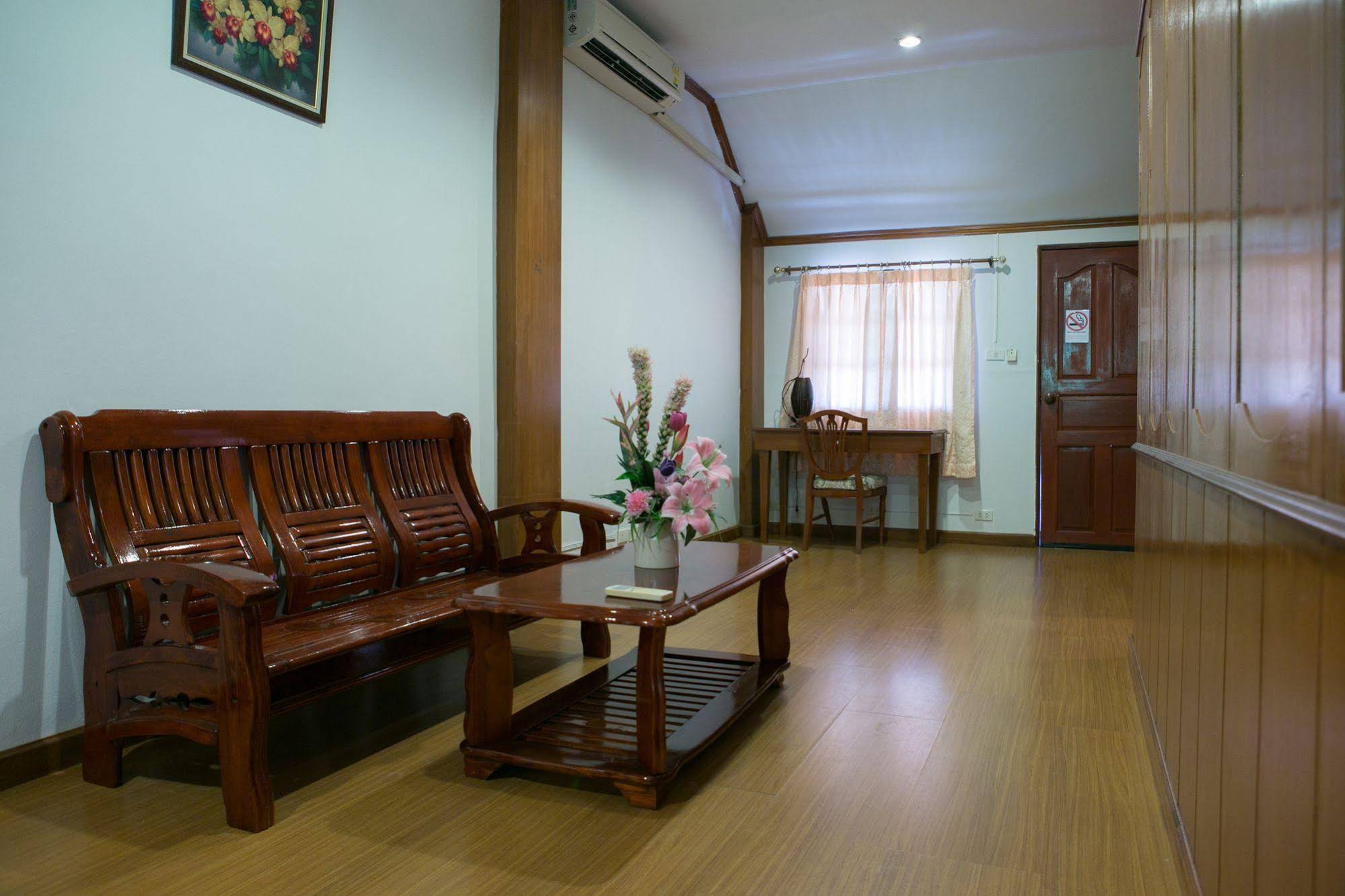 Haad Rin Resort