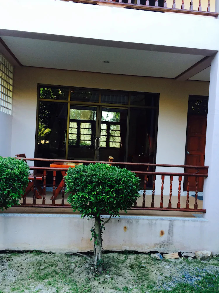 Haad Yao Villa