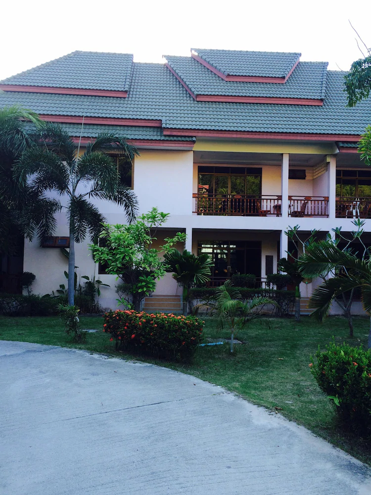 Haad Yao Villa