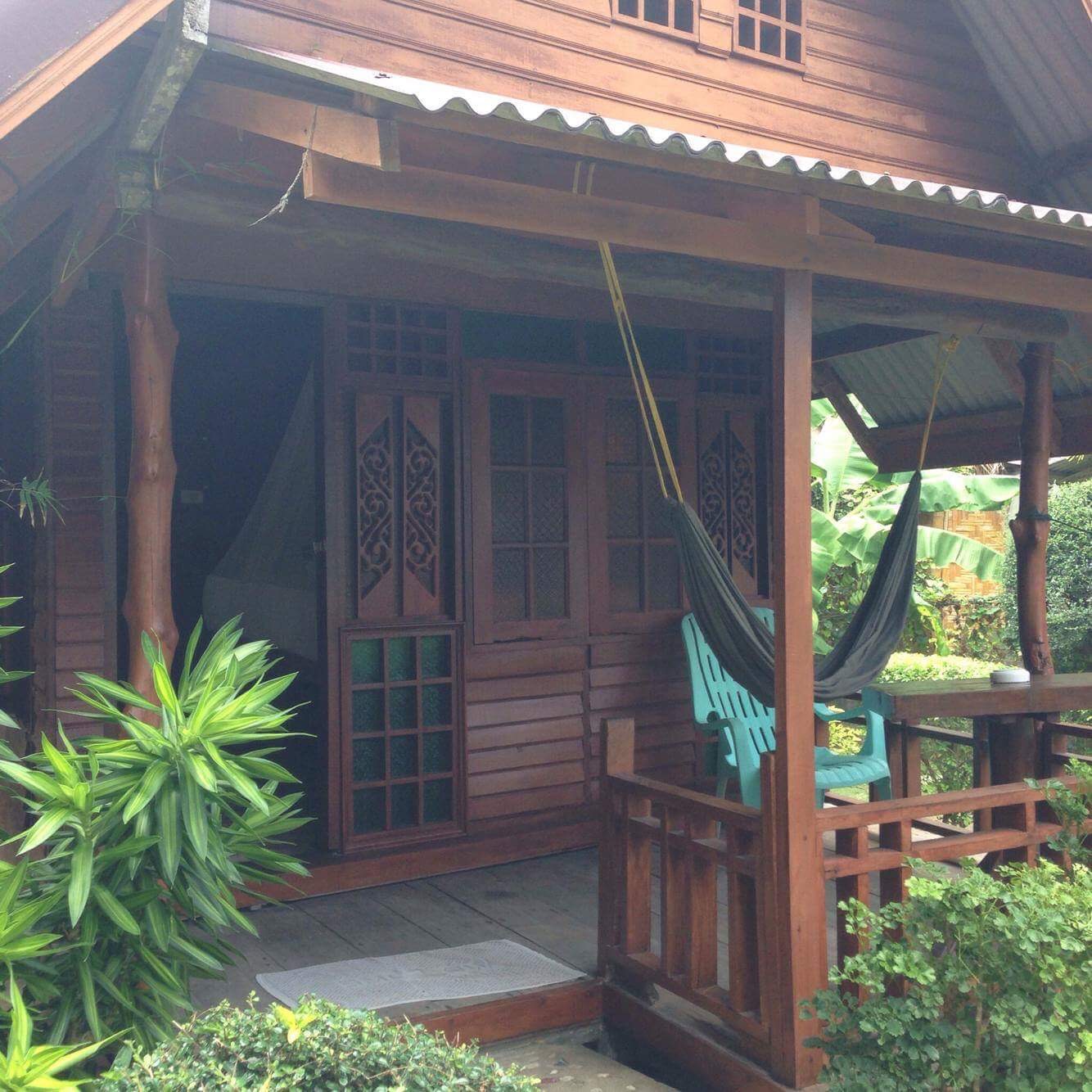 Hut Sun Bungalow