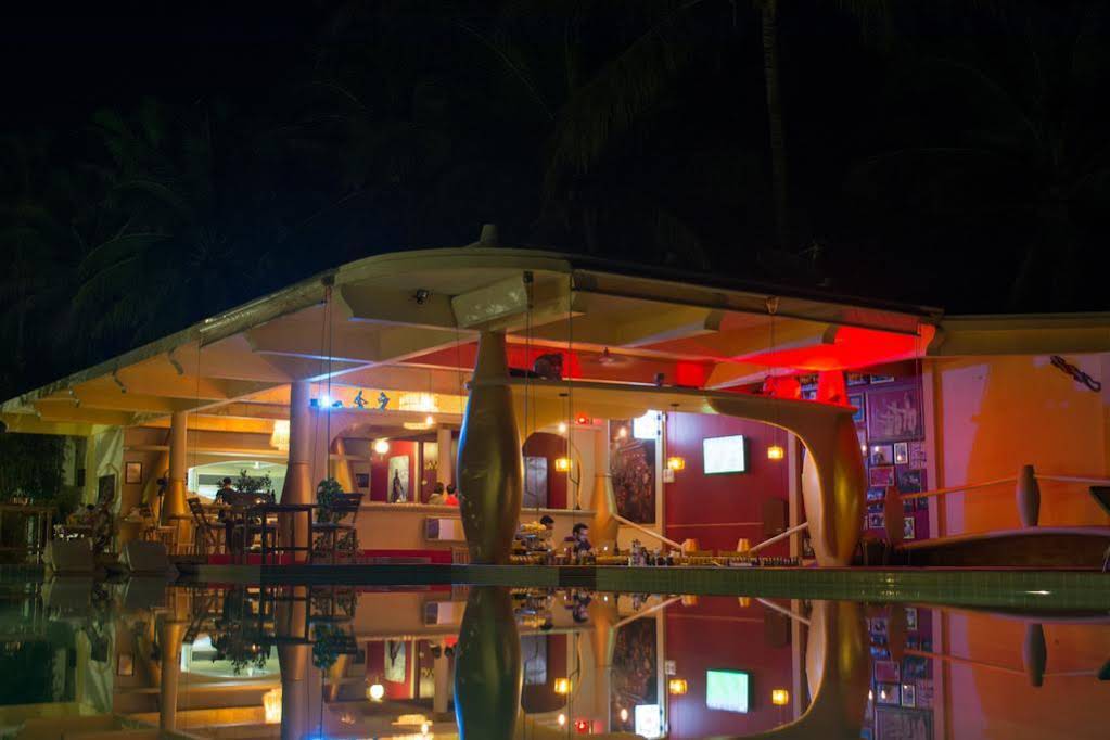 Le Divine Comedie Beach Resort