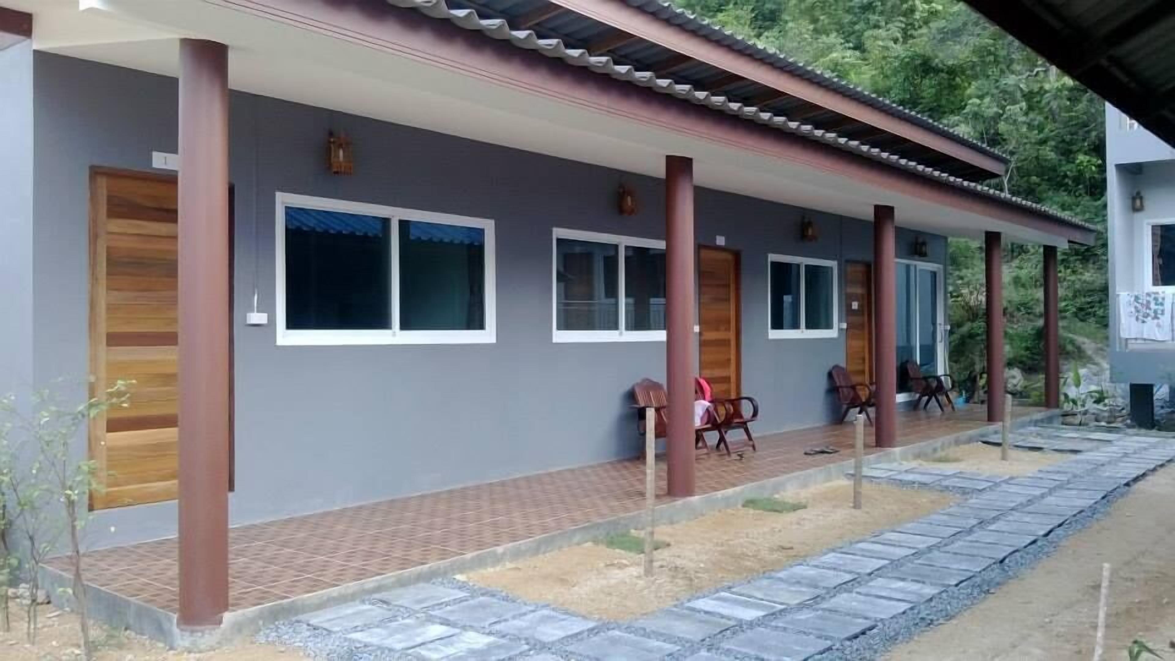 Maehaad Garden Inn