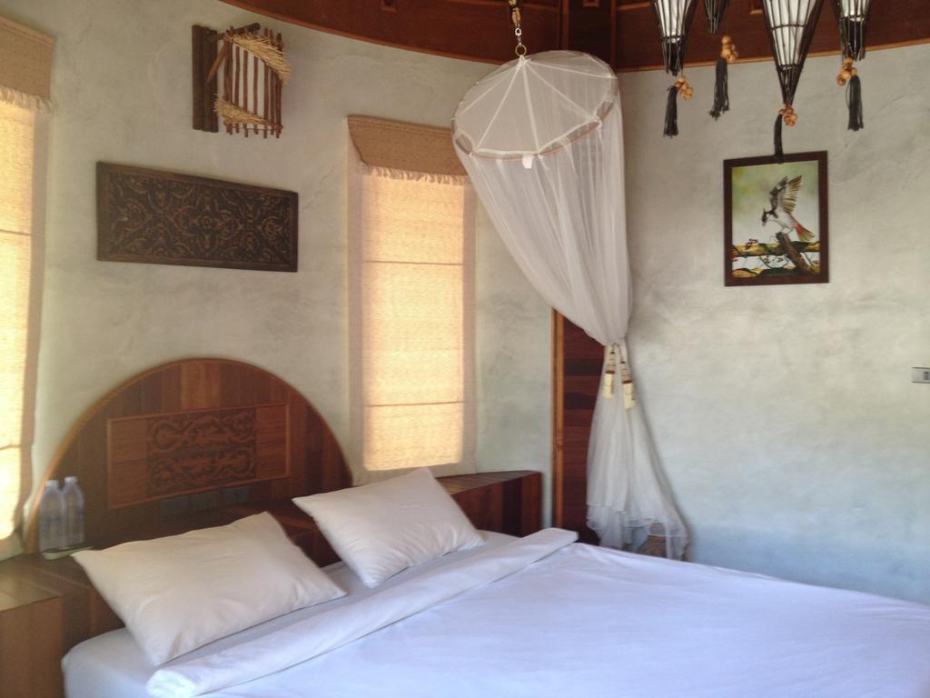 Malibu Beach Bungalows