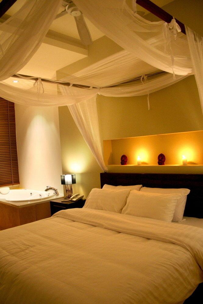 Mandalai Hotel