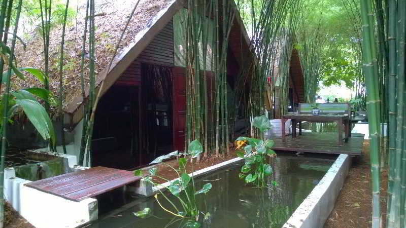 Milky Bay Resort