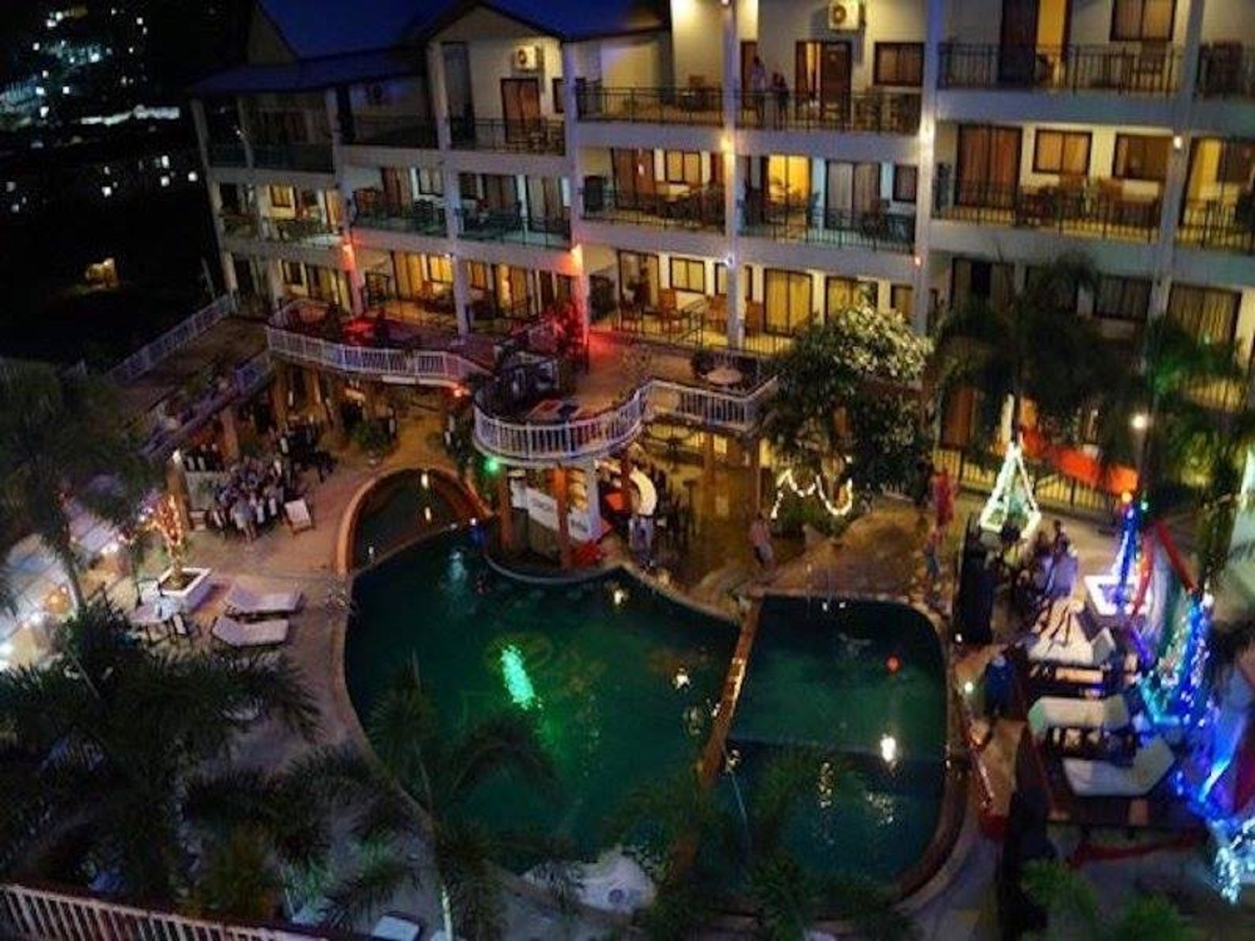 Nomad Palace