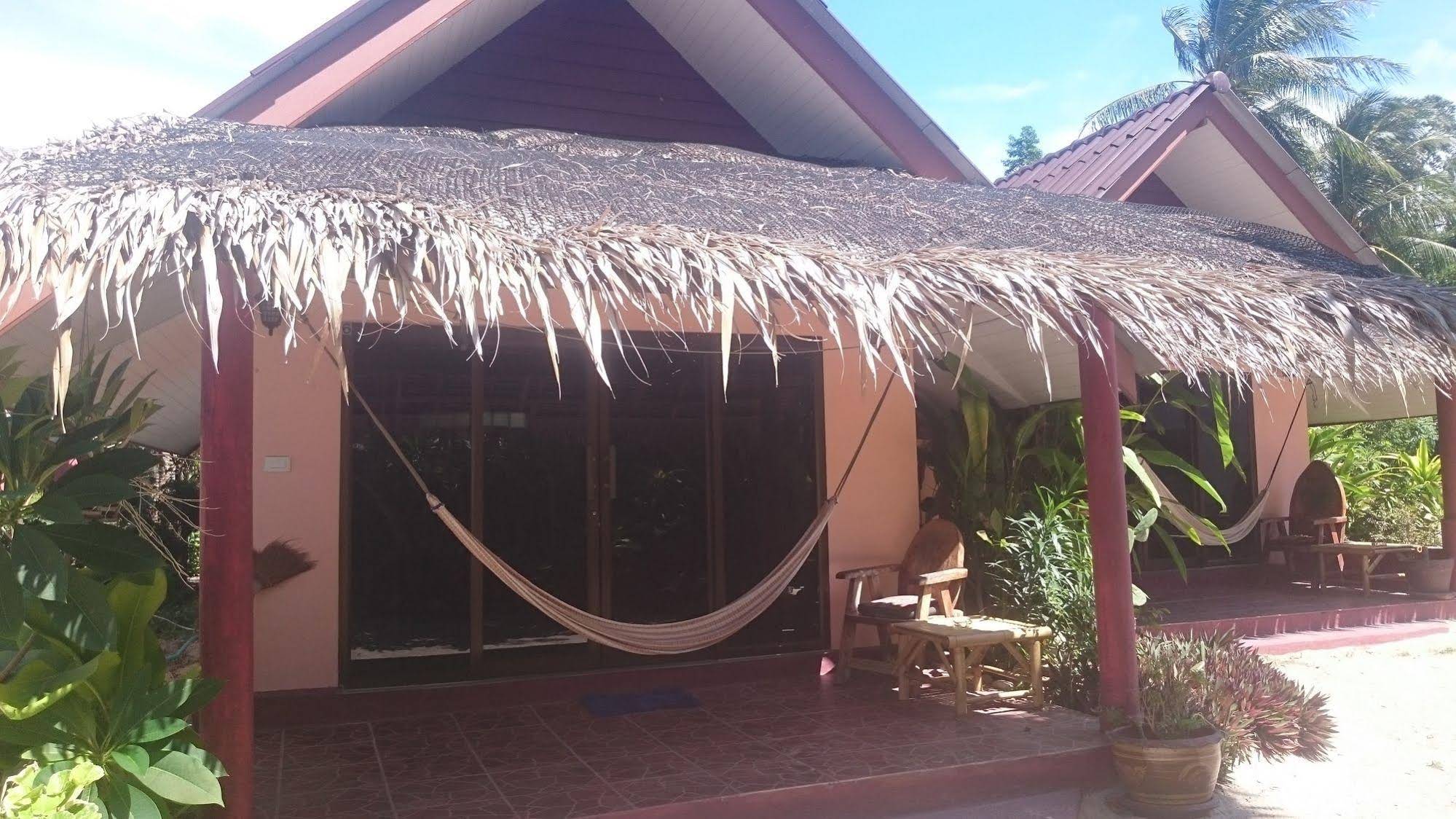 Papillon Bungalows