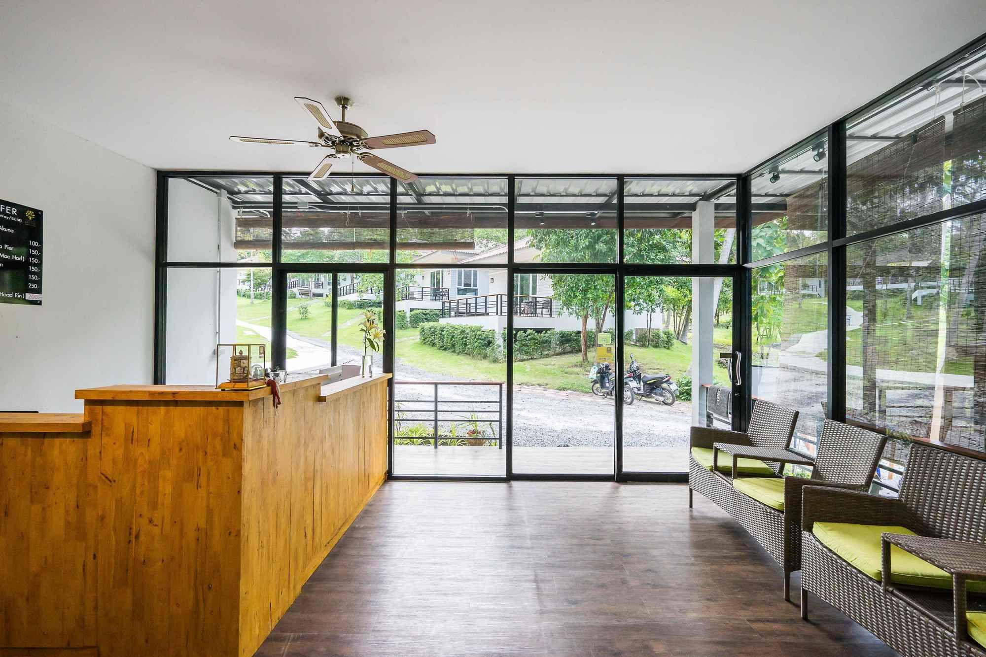 Phangan Akuna
