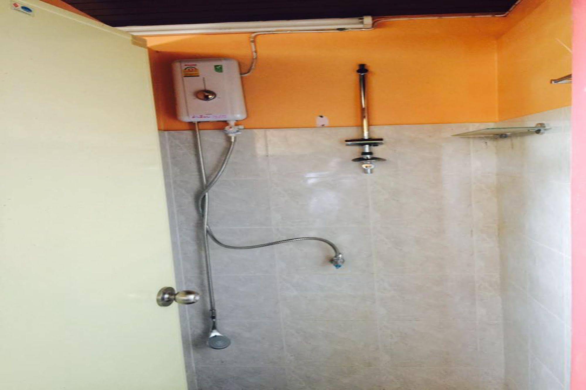 Phangan Barsay Hostel