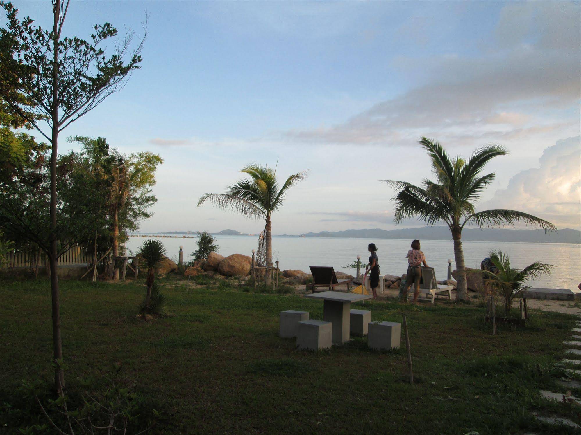 Phangan Palm Beach Resort