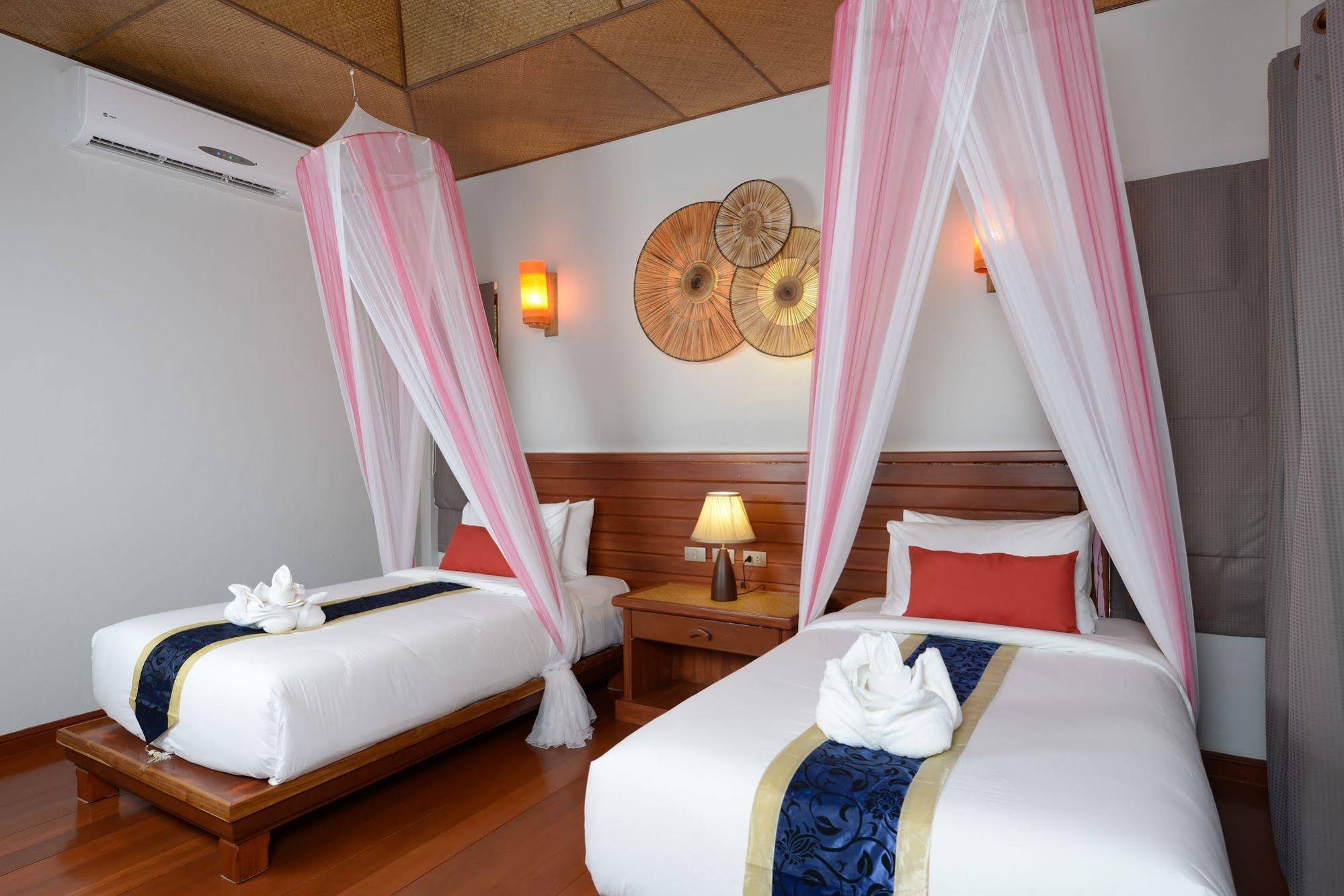 Pingchan Beachfront Resort