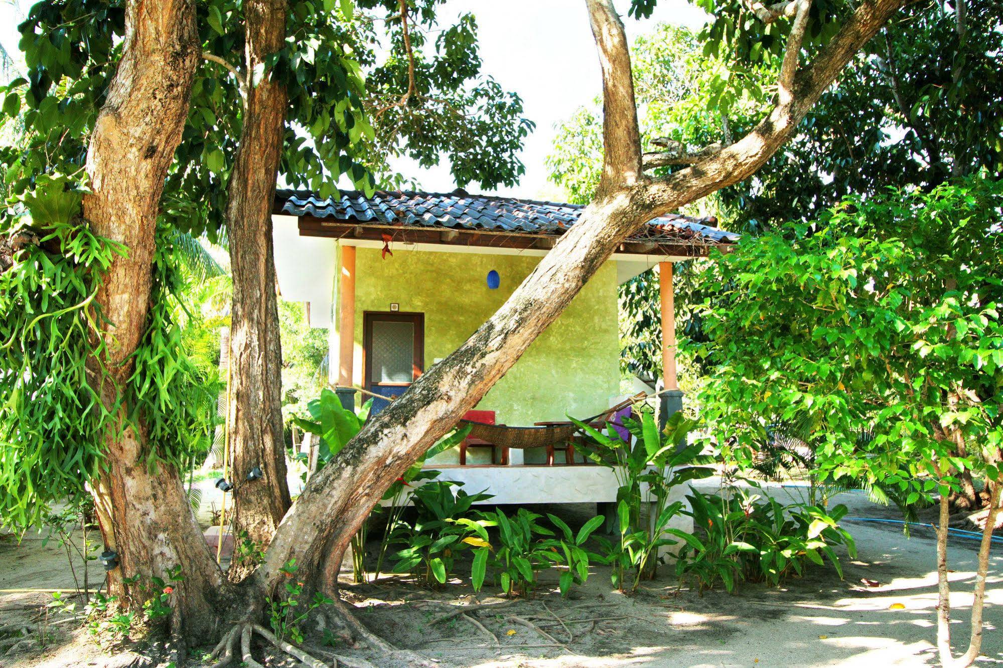 Sabaii Bay Resort