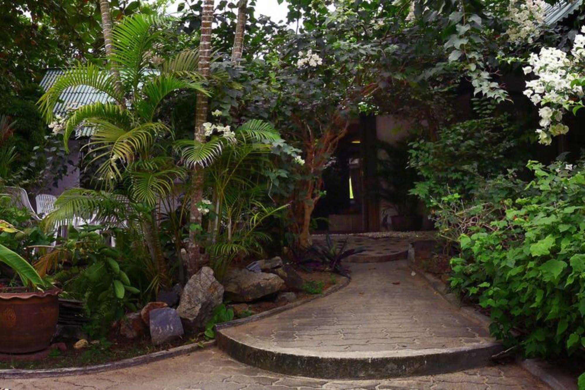 Seetanu Bungalows