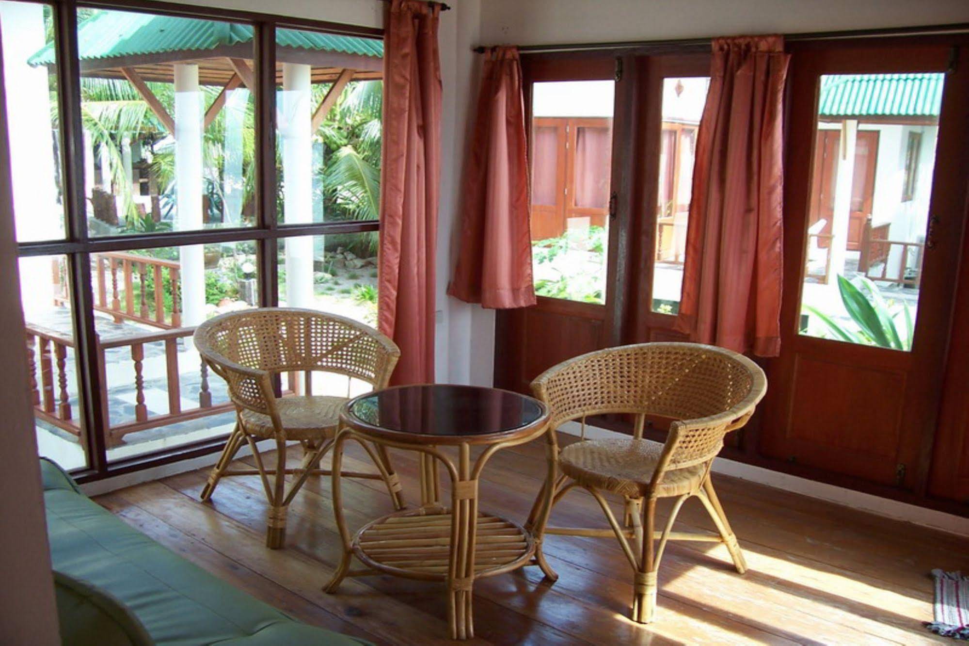 Seetanu Bungalows