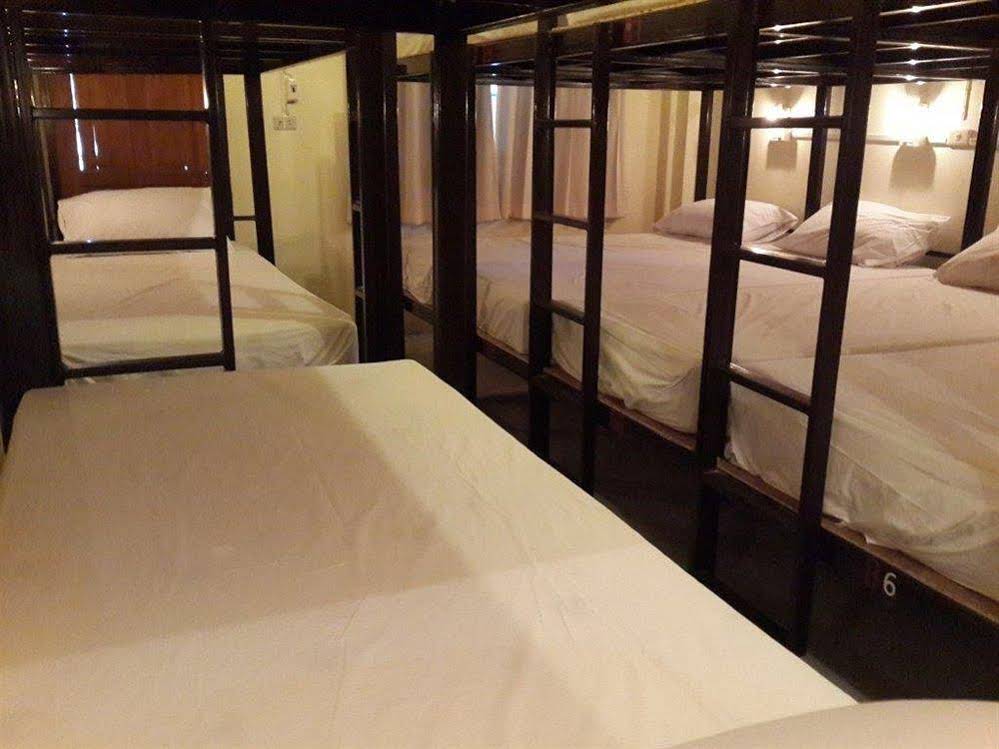 Seventeen Hostel