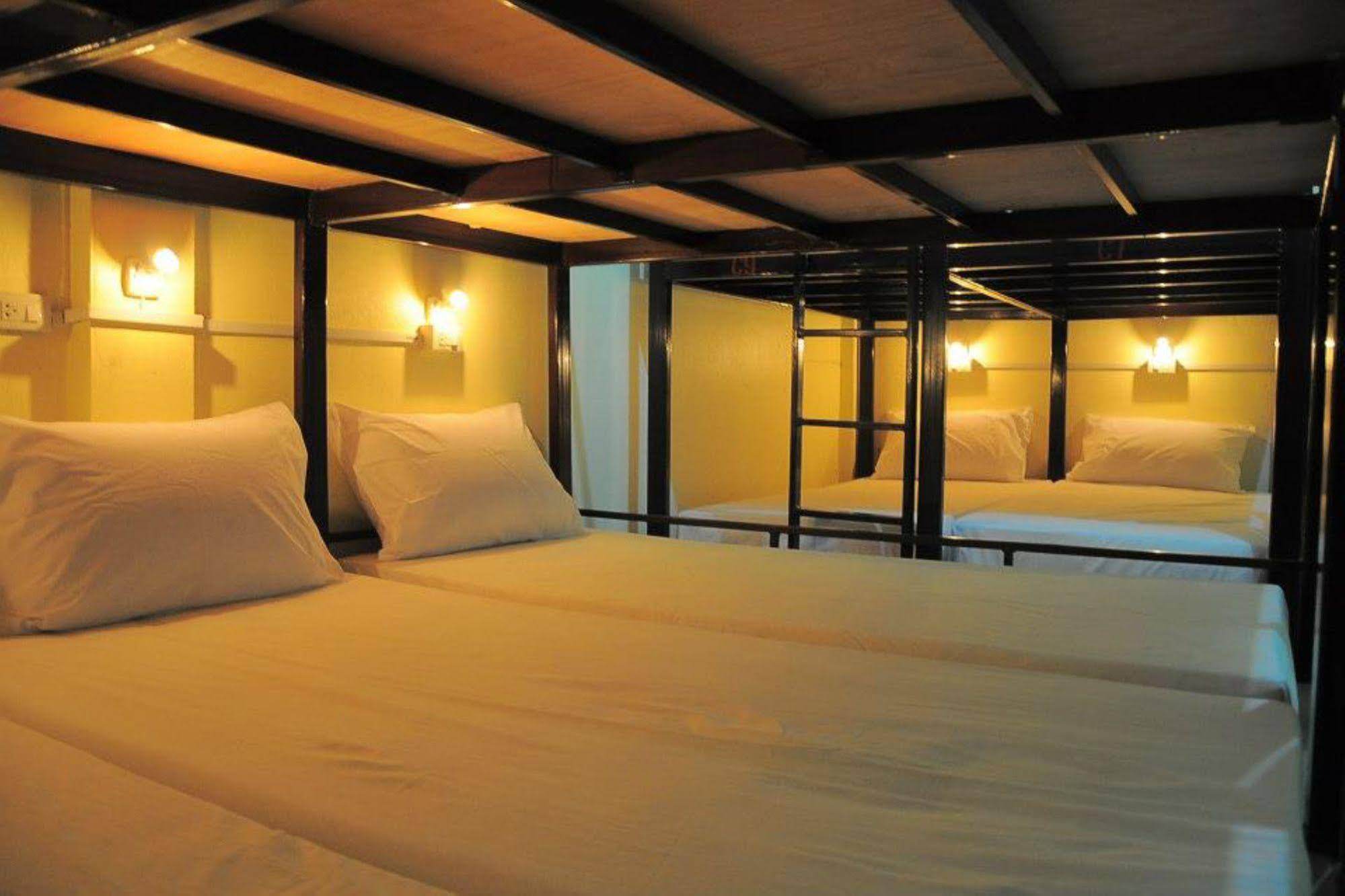Seventeen Hostel