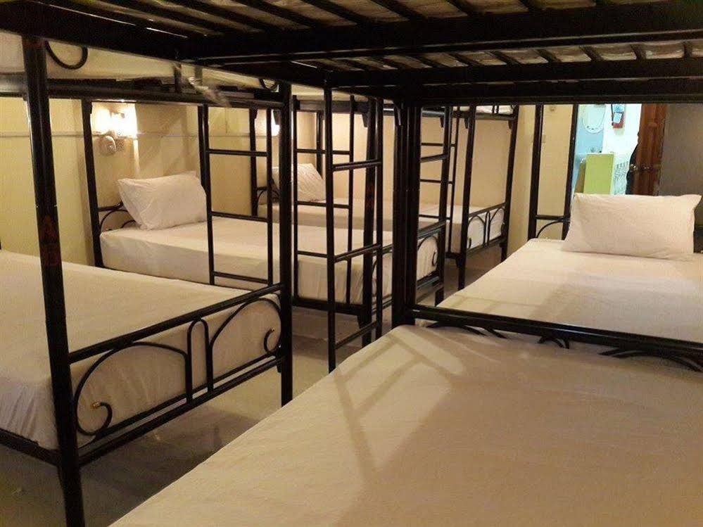 Seventeen Hostel
