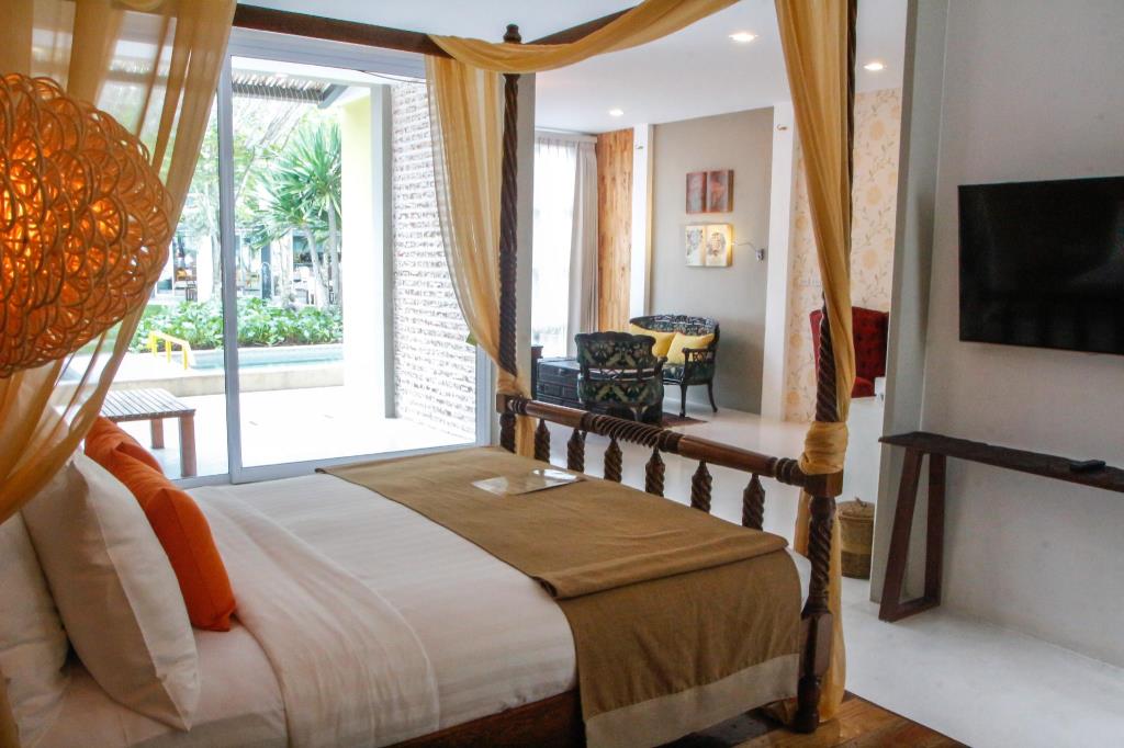 Summer Luxury Beach Resort