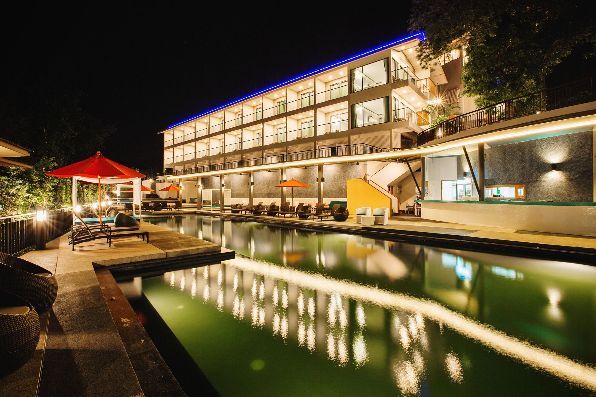 Sunset Beach Club Hotel & Spa