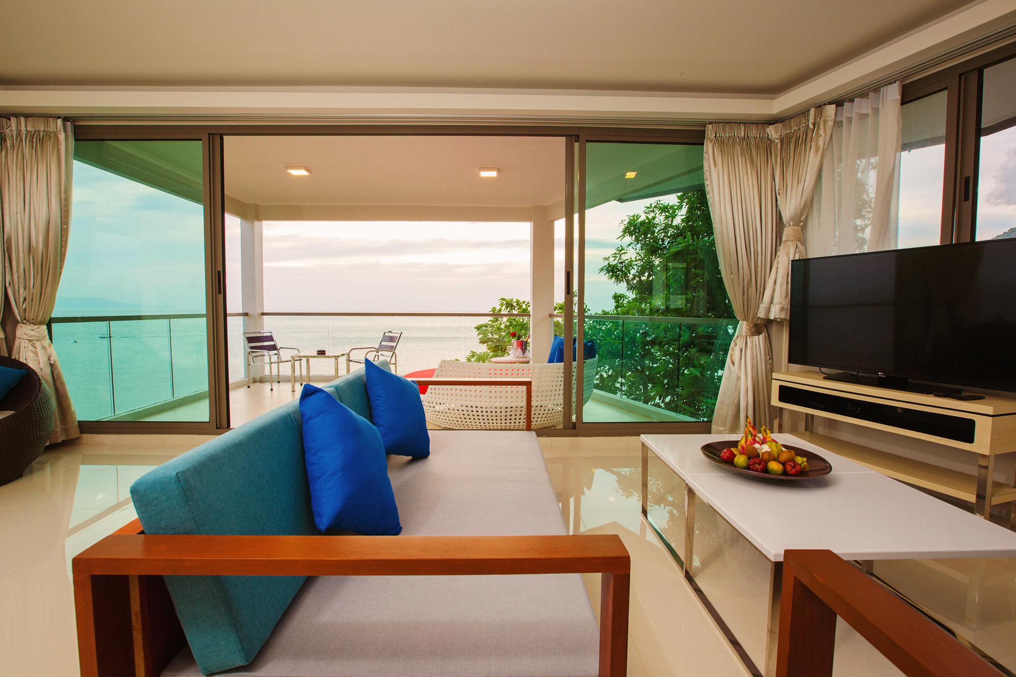 Sunset Beach Club Hotel & Spa
