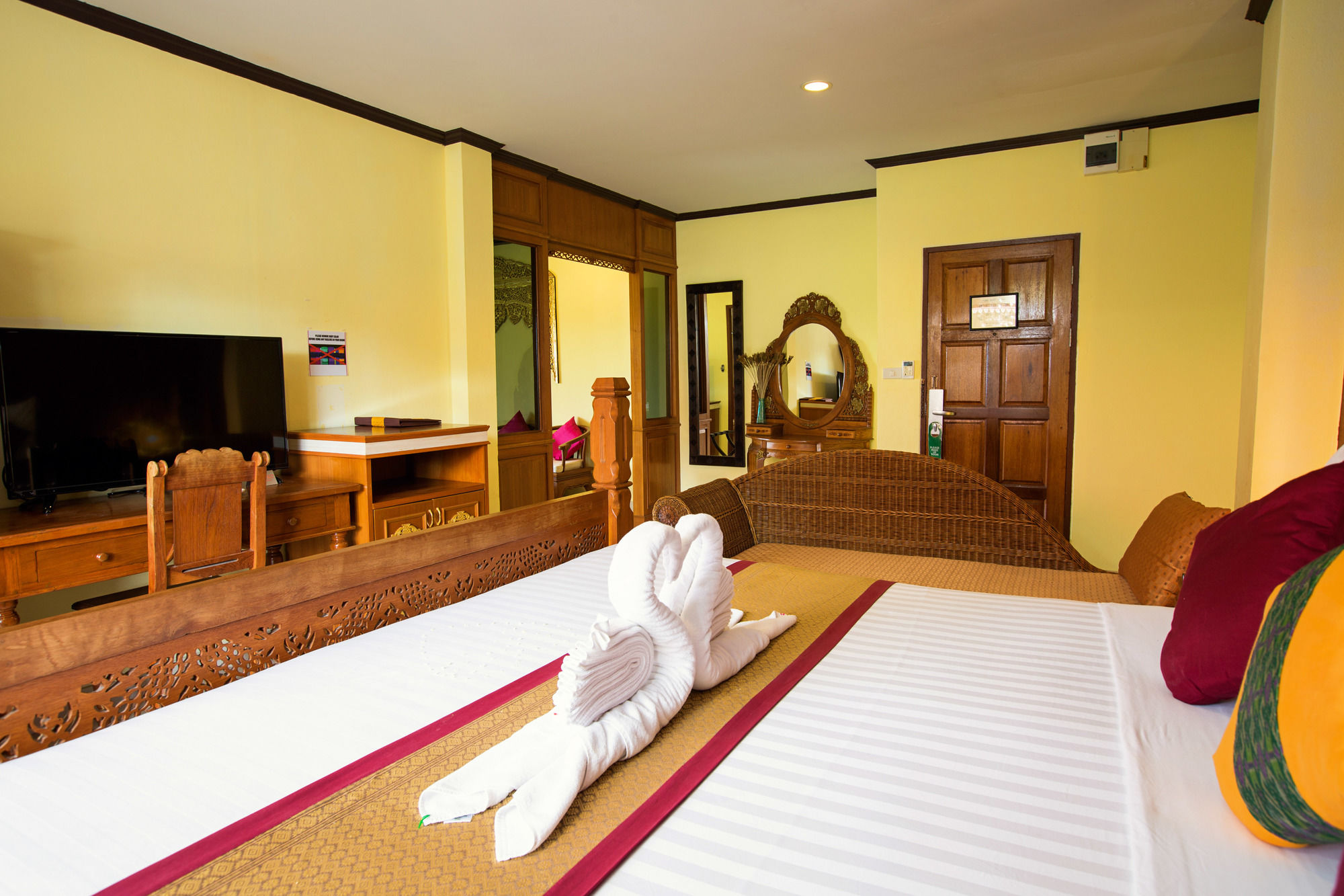 Sunset Beach Club Hotel & Spa