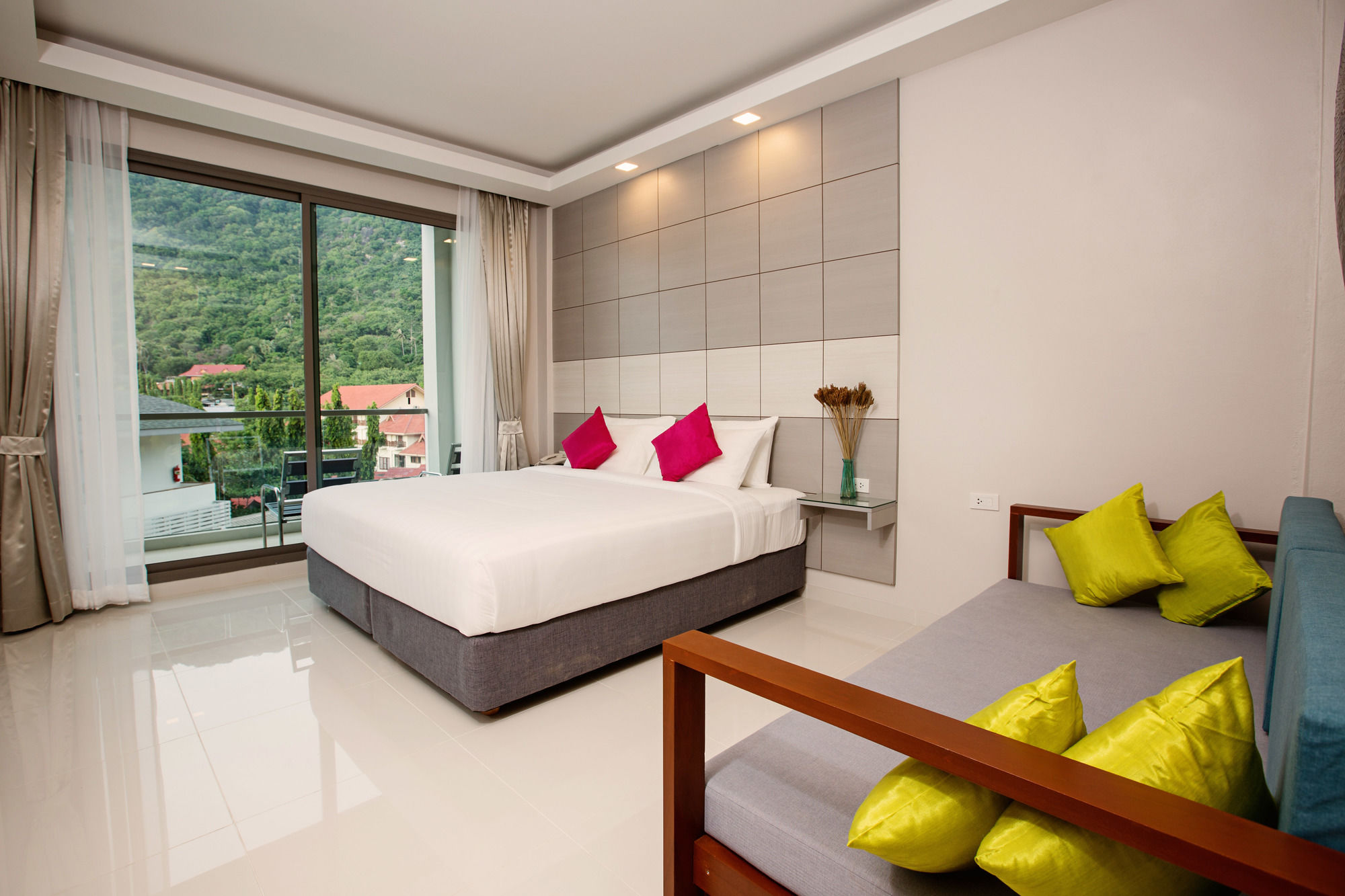 Sunset Beach Club Hotel & Spa