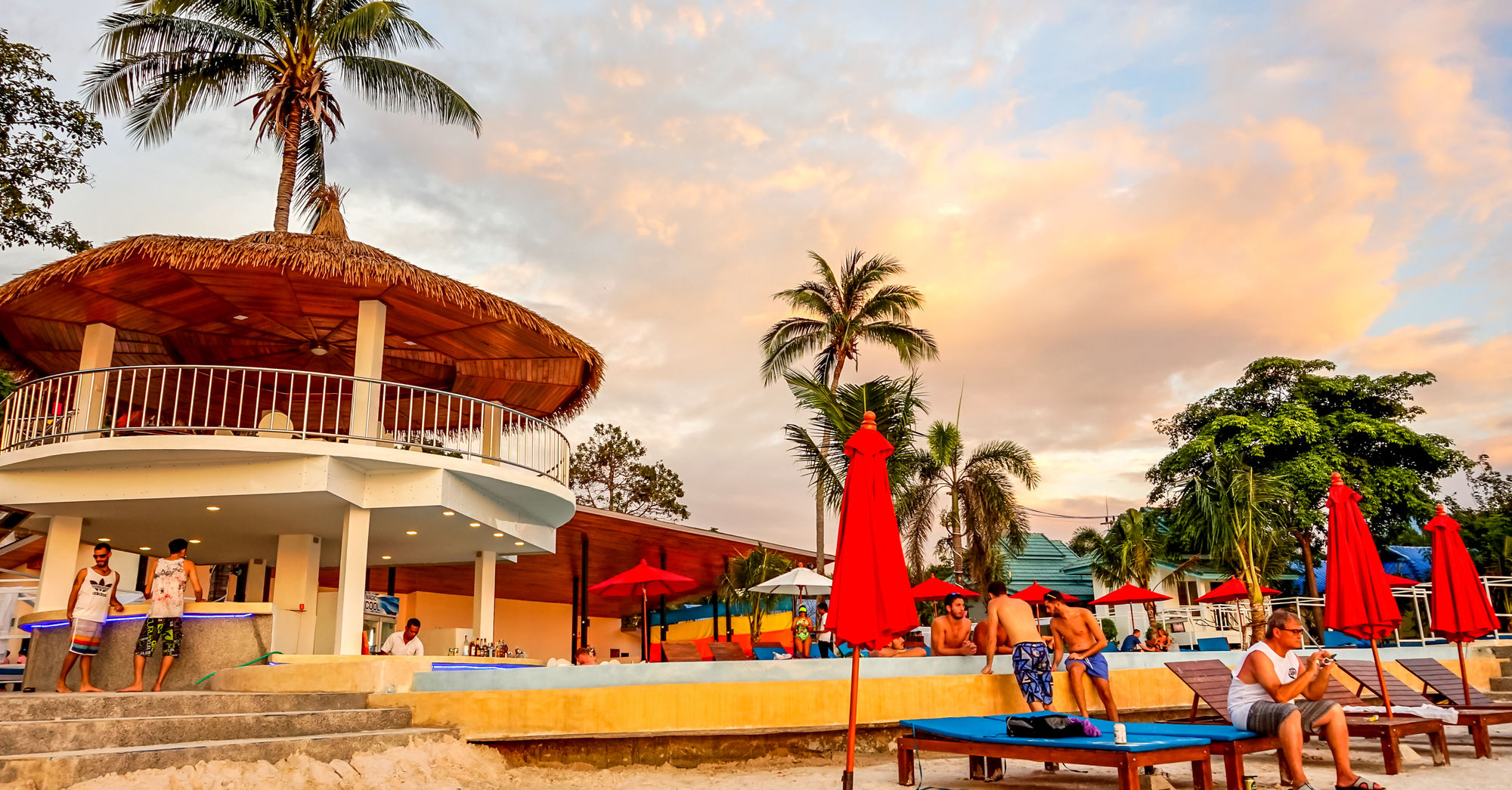 Sunset Beach Club Hotel & Spa