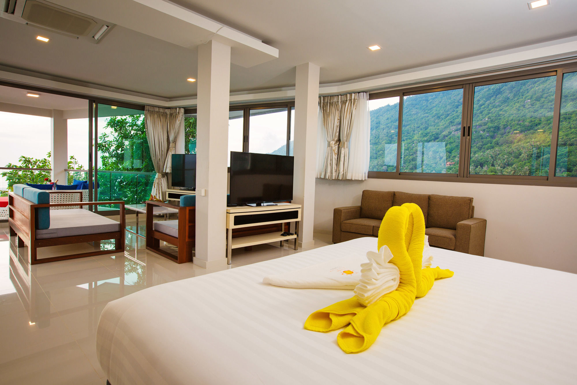Sunset Beach Club Hotel & Spa
