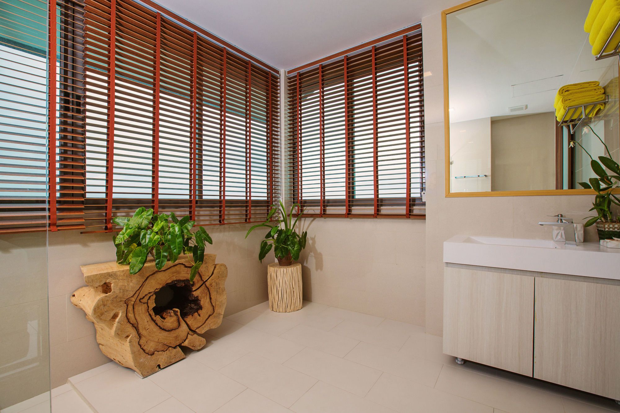 Sunset Beach Club Hotel & Spa