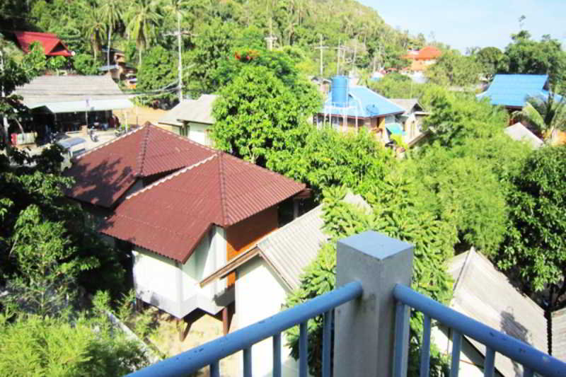 Thaniza Beachfront Resort