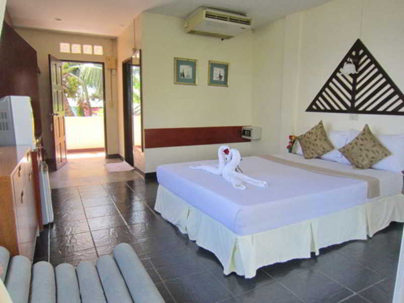 Thaniza Beachfront Resort