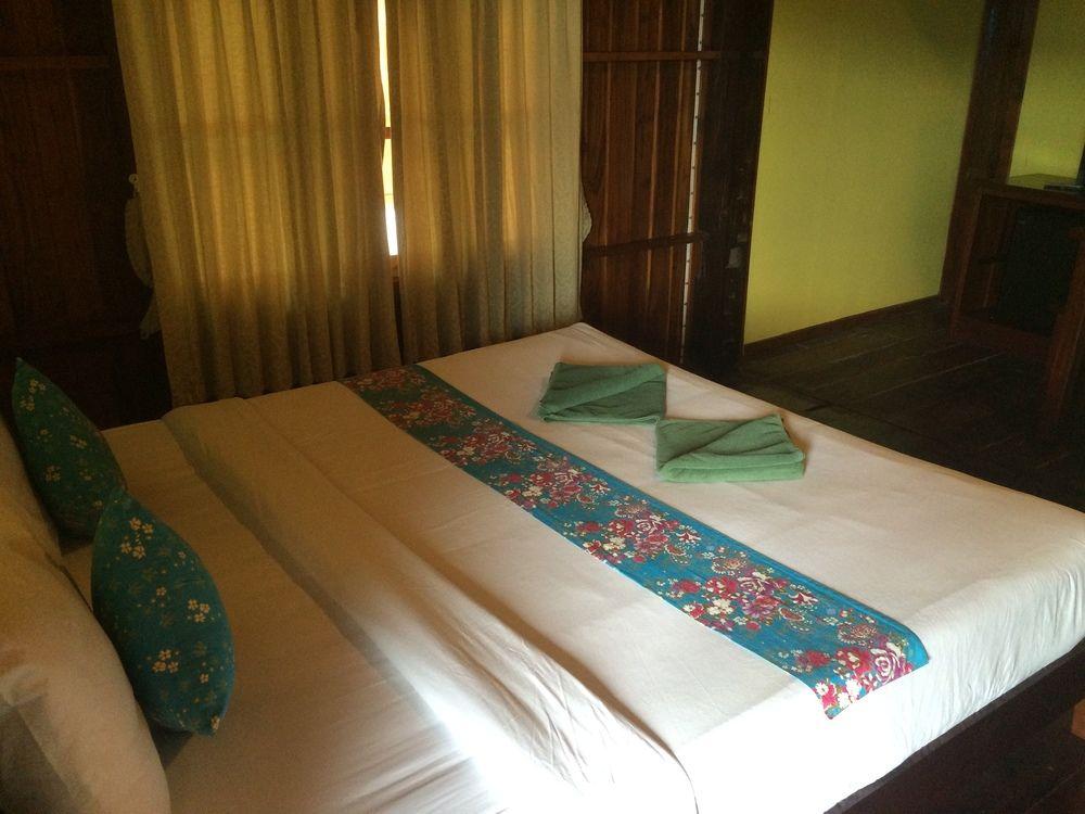 Tharathip Resort