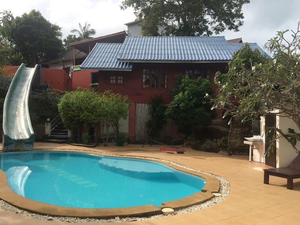 Tharathip Resort