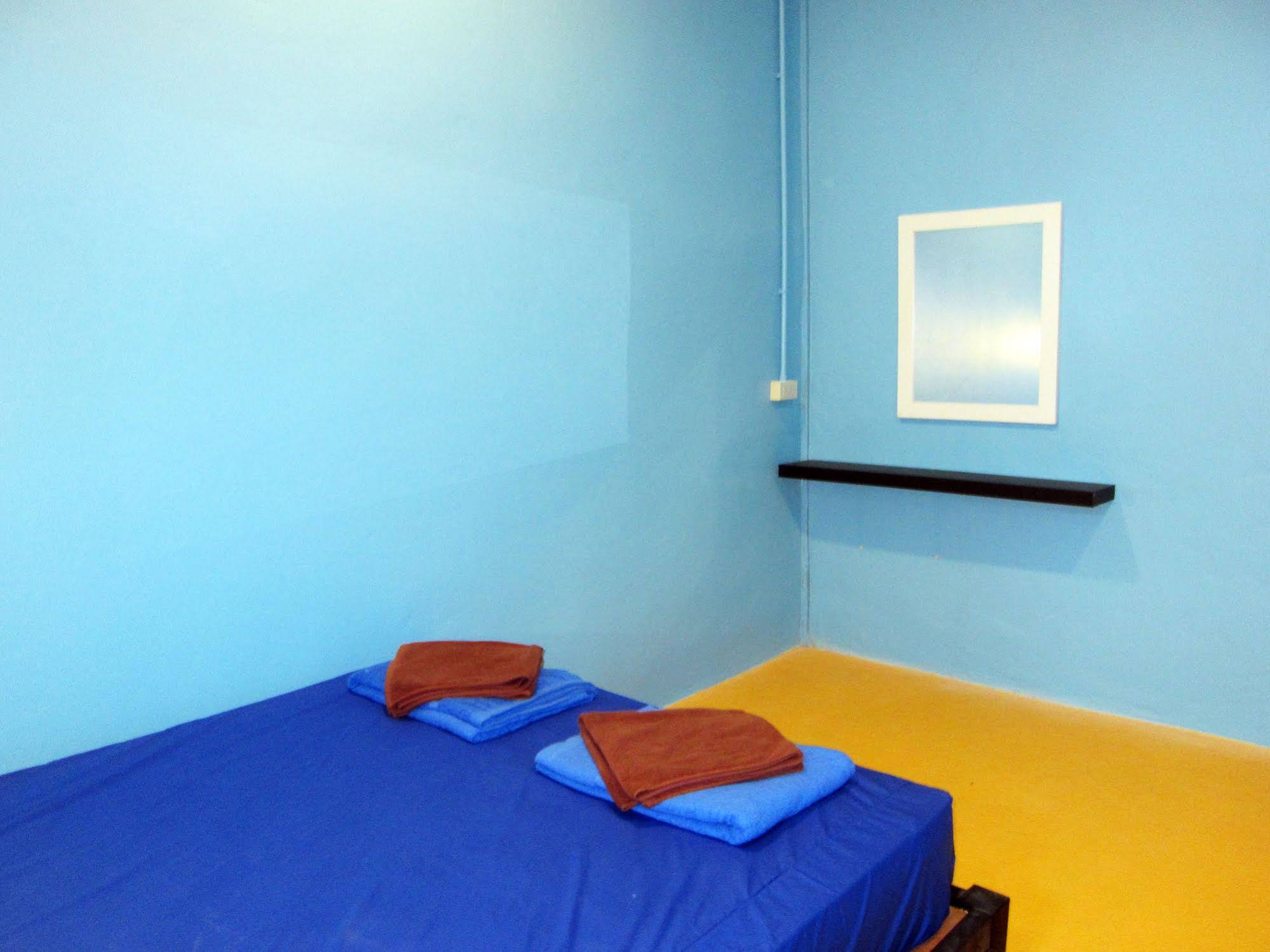 Treechart Hostel