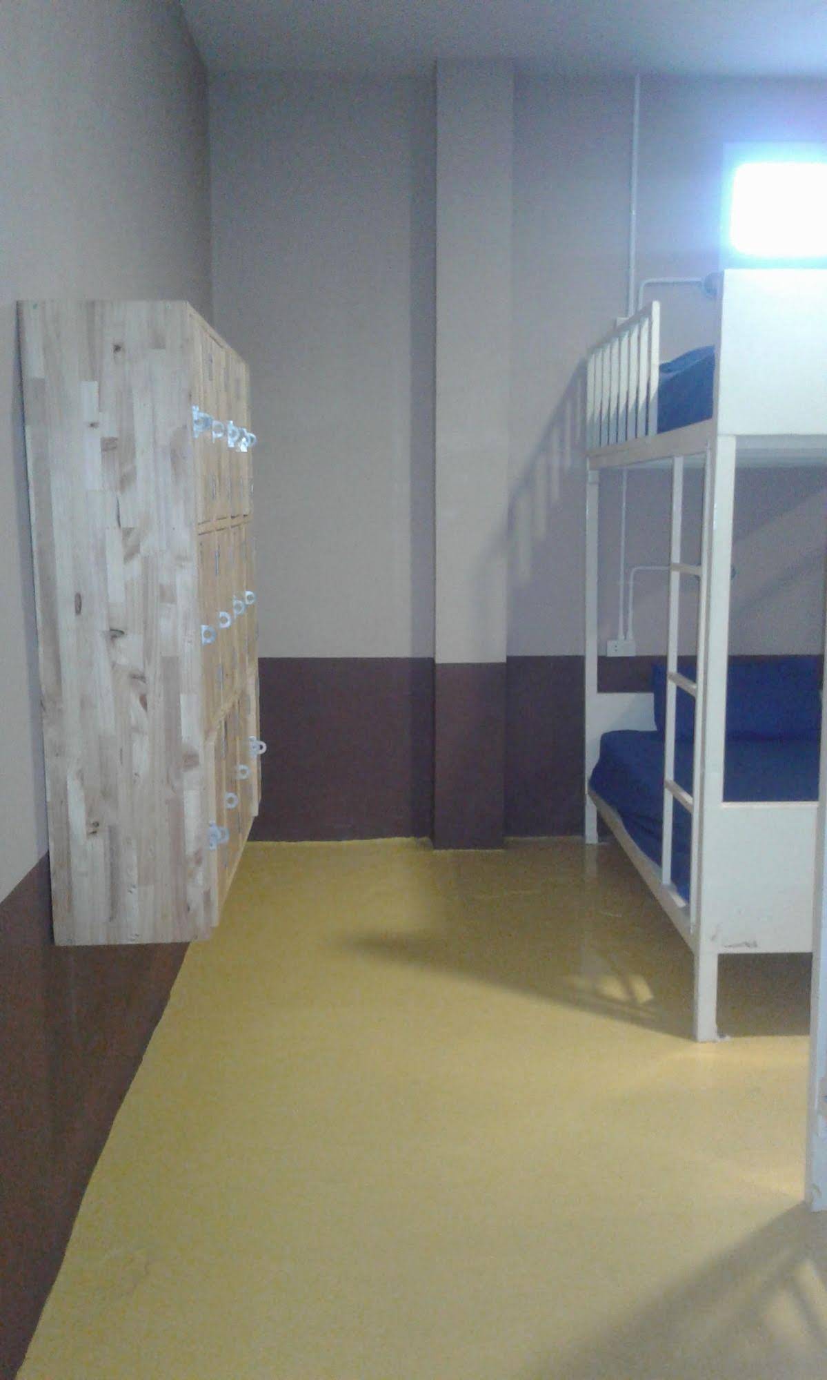 Treechart Hostel