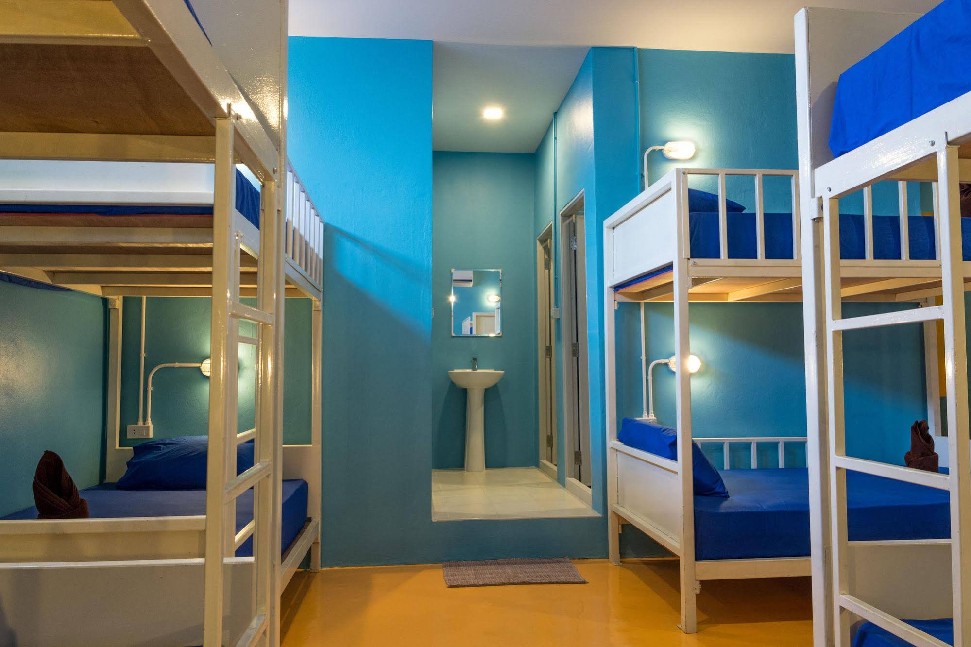 Treechart Hostel