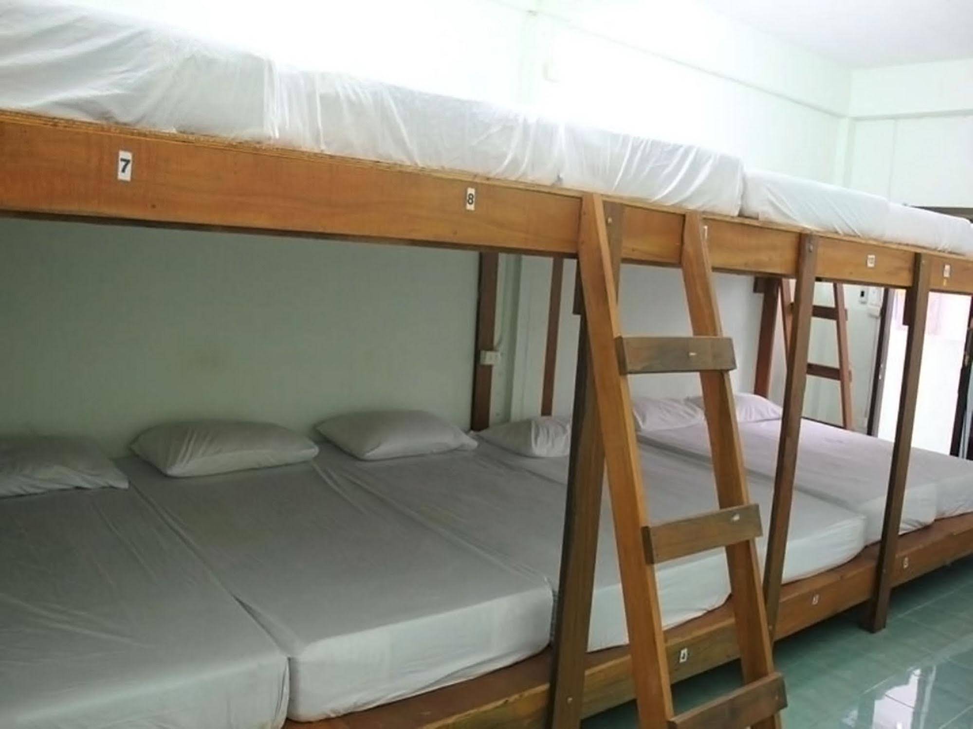 Wild & Wandering Hostel