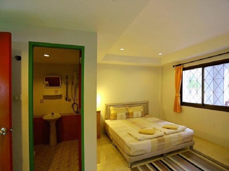 Amadeus Hotel