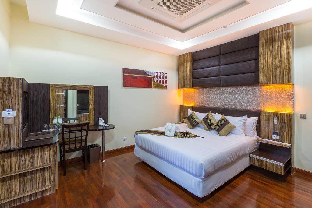 Royal Beach Boutique Resort & Spa