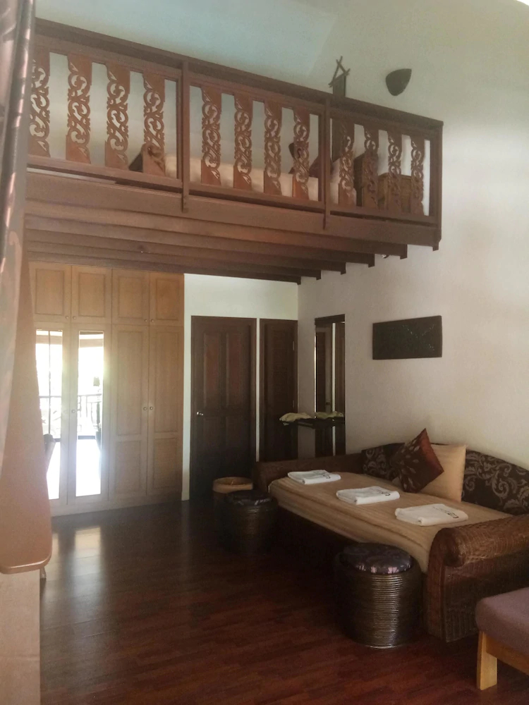 Royal Cottage Residence