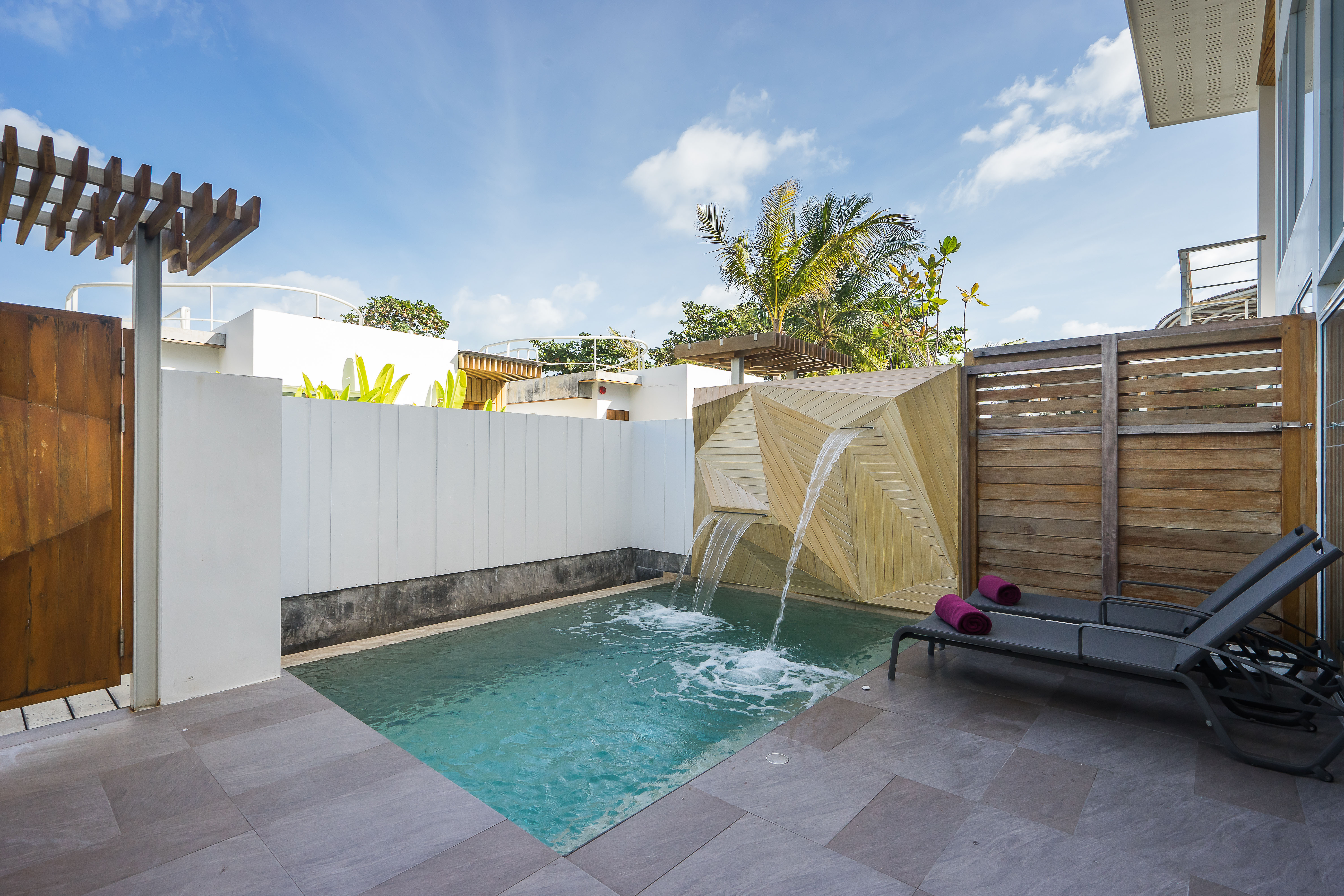 White Sand Samui Resort