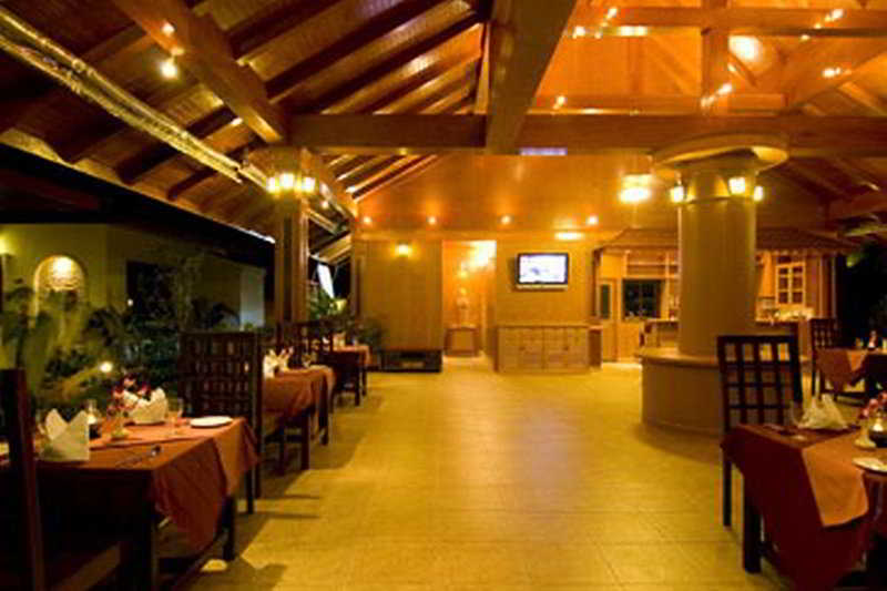 Kanok Buri Resort