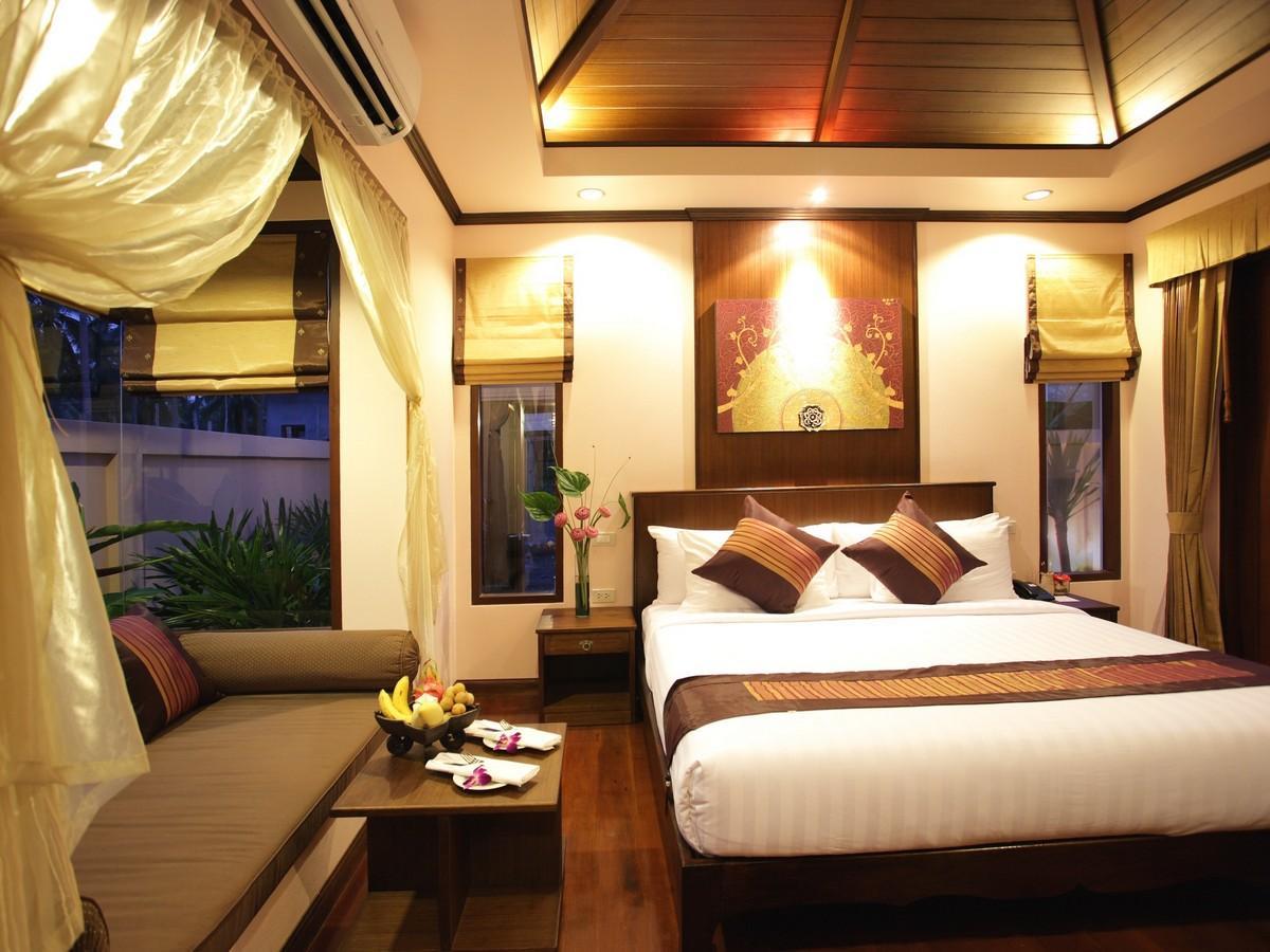 Kanok Buri Resort